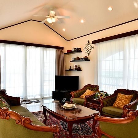 Villa Maeda Biru House Onna Exterior foto